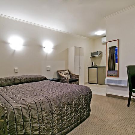 המילטון Ballinor Motor Inn מראה חיצוני תמונה