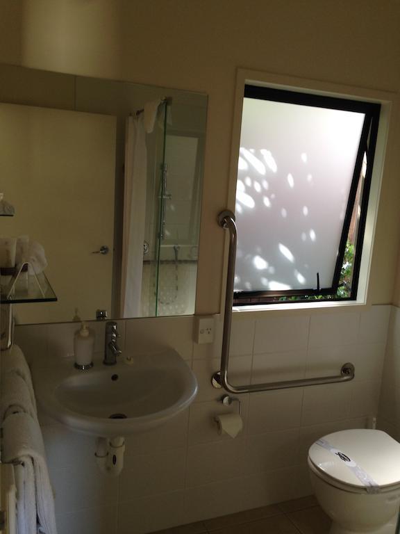 המילטון Ballinor Motor Inn מראה חיצוני תמונה