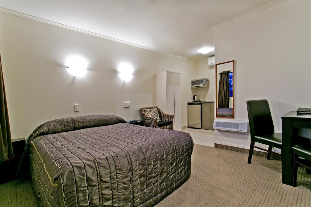 המילטון Ballinor Motor Inn מראה חיצוני תמונה