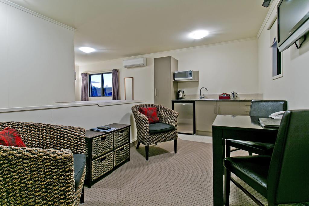 המילטון Ballinor Motor Inn מראה חיצוני תמונה