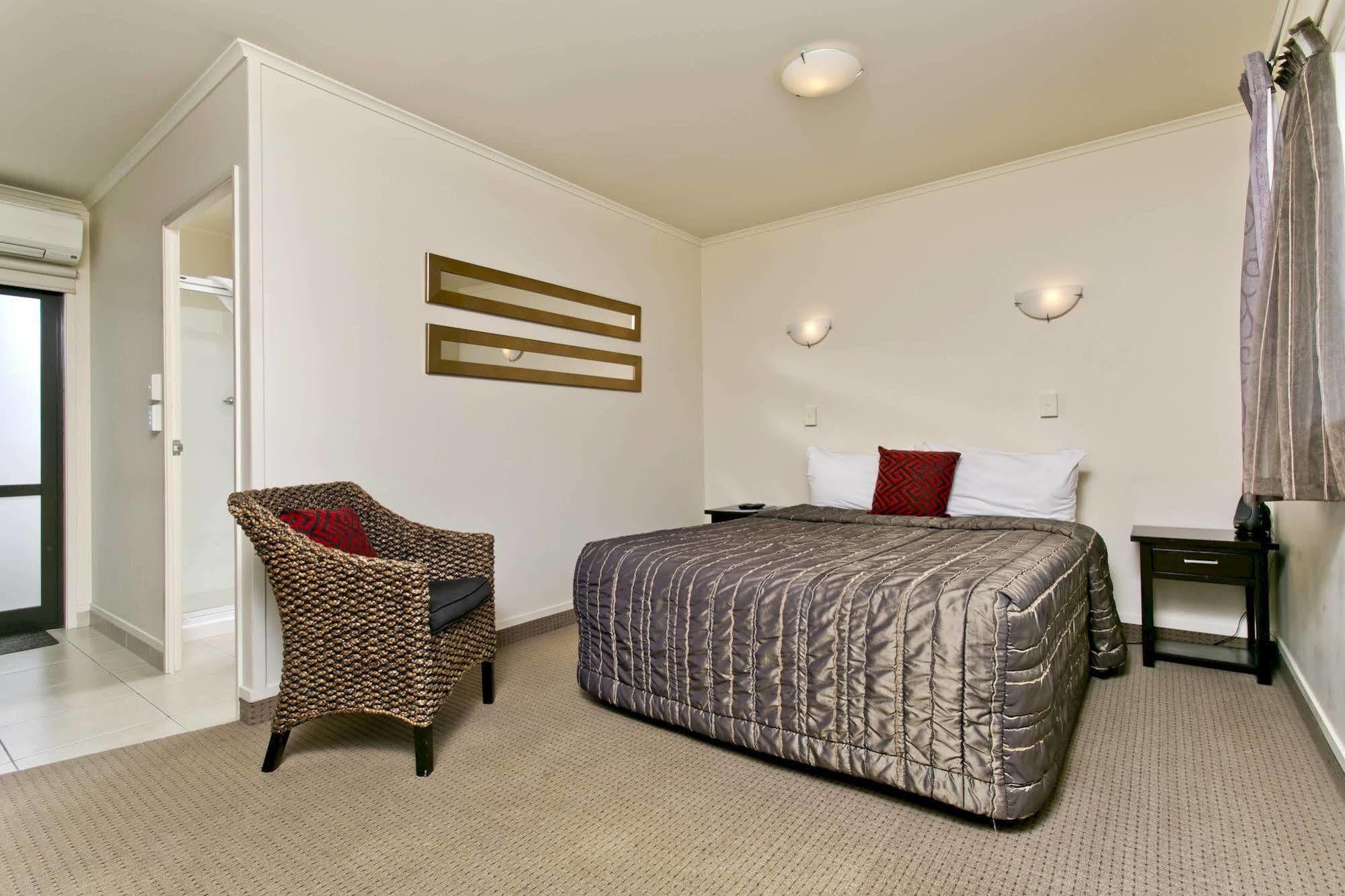 המילטון Ballinor Motor Inn מראה חיצוני תמונה