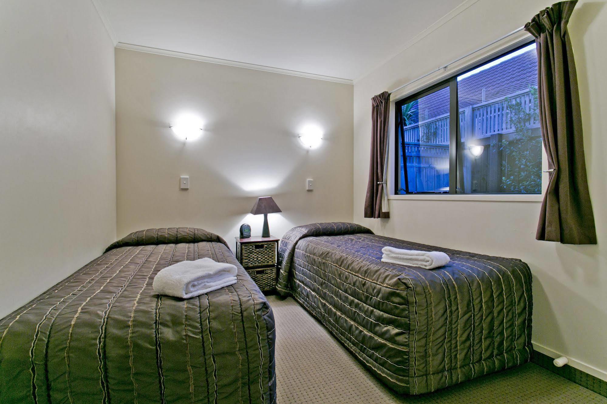 המילטון Ballinor Motor Inn מראה חיצוני תמונה