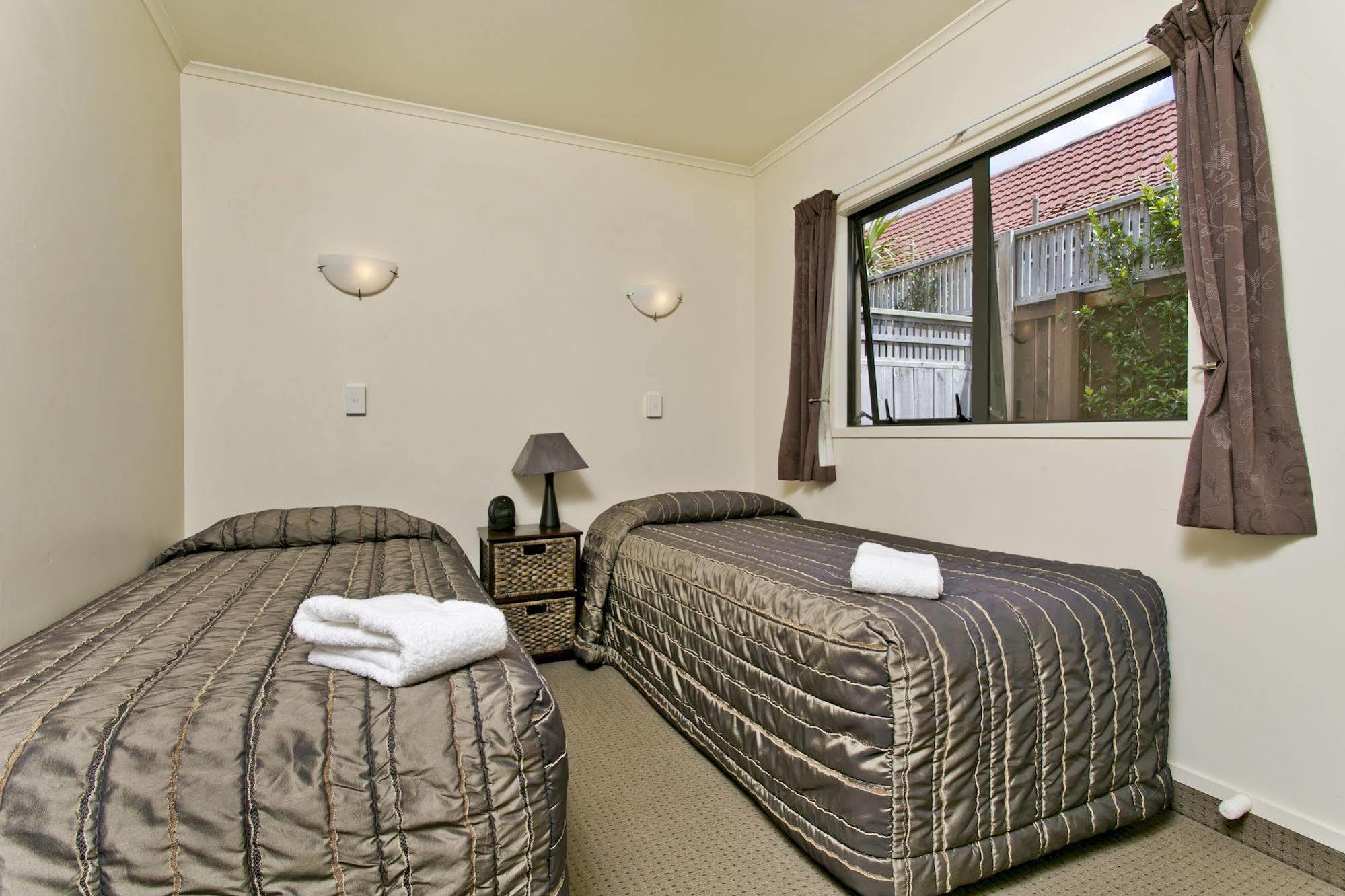 המילטון Ballinor Motor Inn מראה חיצוני תמונה
